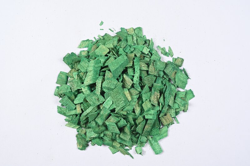 绿色有机覆盖物片状